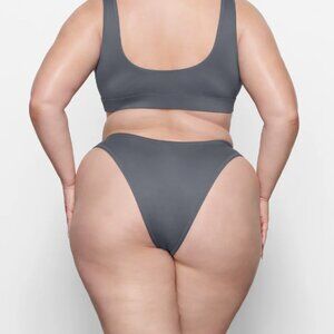NWT GUNMETAL CHEEKY TANGA BOTTOM SIZE M